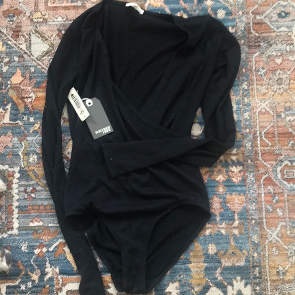 Black Aritzia Wilfred Free Bodysuit